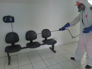 Prefeitura realiza limpeza e desinfecção nos locais de votação em Maceió