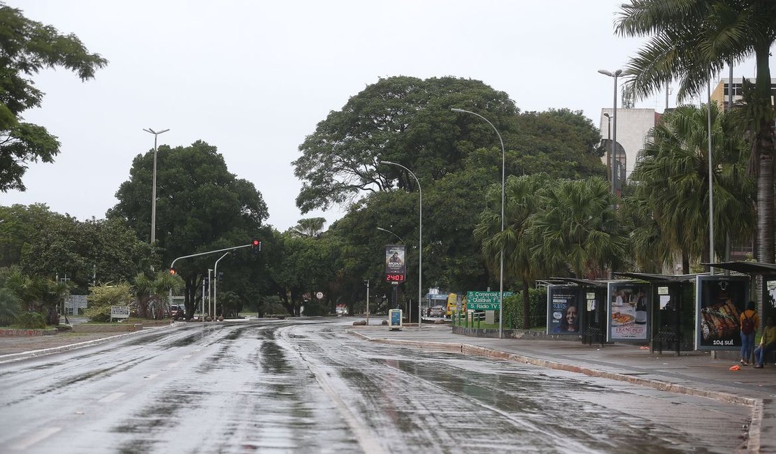 Covid-19: confinamento e distanciamento social preocupam psicólogos