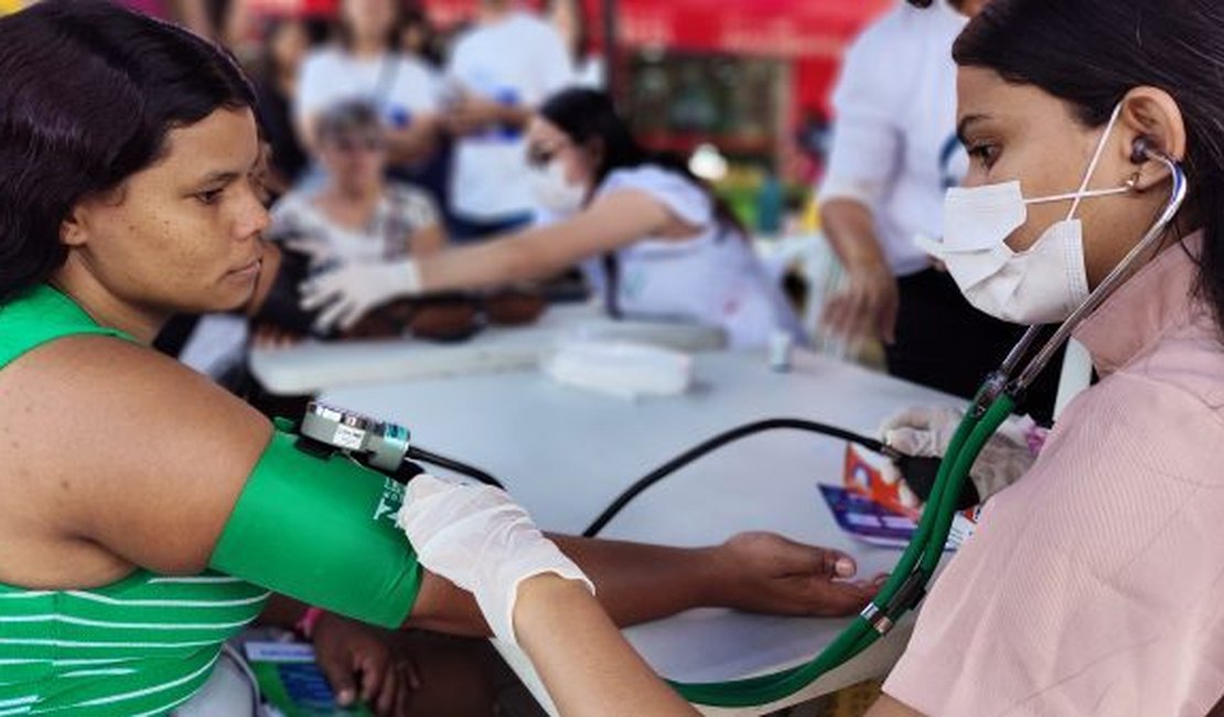 Hospital de Emergência do Agreste leva conscientização sobre prevenção do AVC