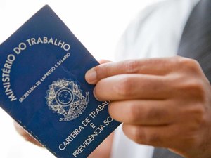 Maior número de trabalhadores que desistiram de procurar emprego está em AL