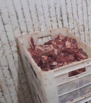 Vigilância Sanitária apreende 400kg de carne estragada em supermercado no Jacintinho