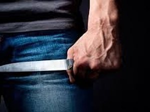 Mulher é esfaqueada na barriga pelo marido em Arapiraca