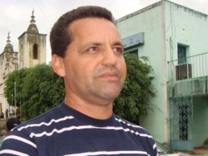 MPC pede que ex-prefeito de Santana do Mundaú esclareça ausência de Comissão