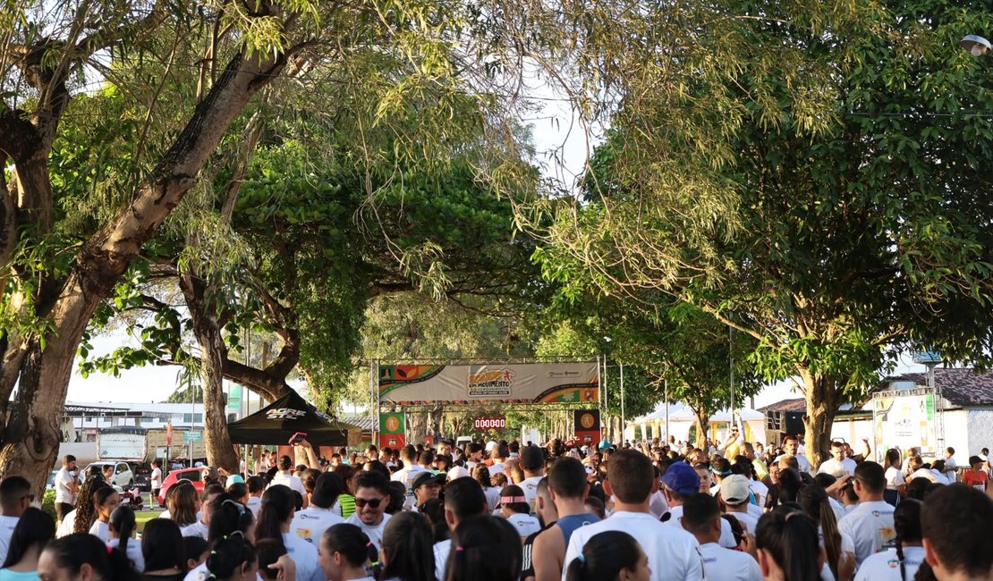 Corrida Saúde em Movimento reúne multidão em alusão aos 79 anos de Junqueiro
