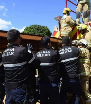 Cortejo e homenagens marcam enterro de PM que salvou vítimas de incêndio em Maceió