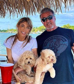 Casamento de Sylvester Stallone teria acabado após briga por cachorro