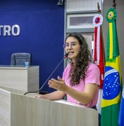 Teca Nelma denuncia bloqueio de acesso ao mar em Ipioca e cobra ação da Prefeitura