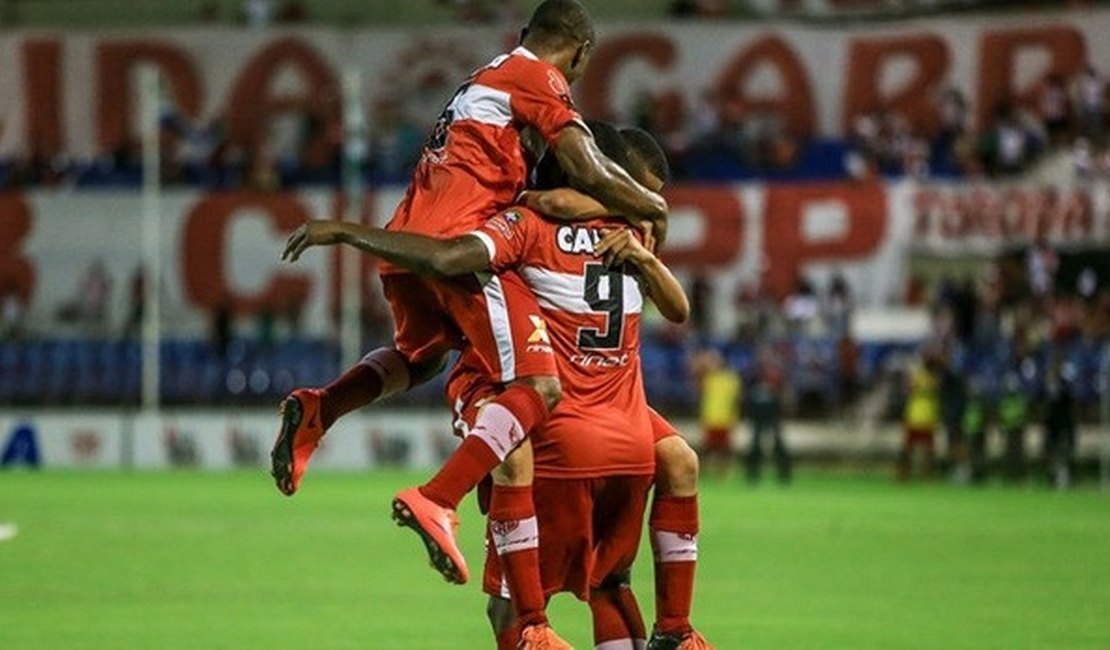 CRB x Vasco fazem duelo de campeões na Copa do Brasil