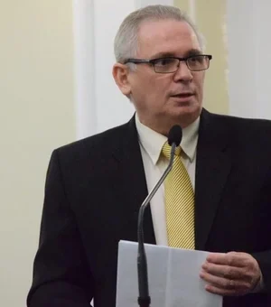 Pastor João Luiz recua e decide permanecer na Câmara de Maceió