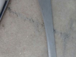 Homem é preso no Graciliano Ramos após agredir a esposa com uma faca 