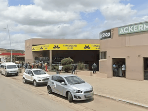 Homem é preso por tentar vender pênis decepado em shopping na África do Sul