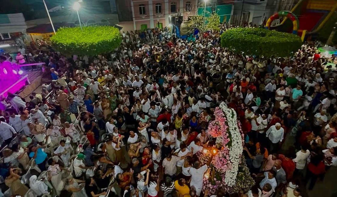 Procissão e missa encerram festa de Nossa Senhora do Ó