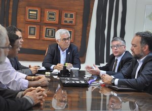 Ufal recebe representantes de empresa belga de Tecnologia