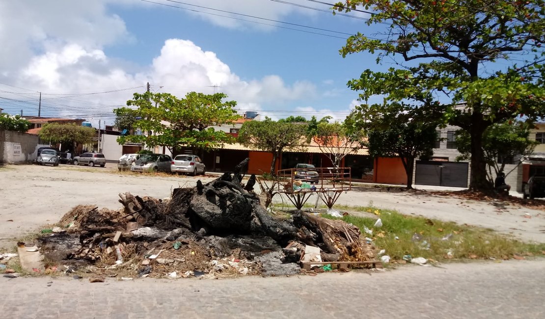 Moradores do Santo Eduardo reclamam de queima de lixo nas proximidades