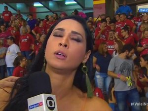 [Vídeo] Jaqueline passa mal e desmaia durante entrevista na final da Superliga