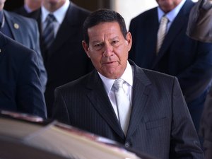 Mourão descarta possibilidade de intervenção armada do Brasil na Venezuela