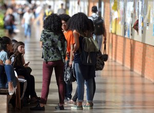 MEC anuncia repasse de R$ 200 milhões para universidades e institutos