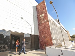 Justiça condena acusados de matar jovens em 'tribunal do crime', em Rio Largo