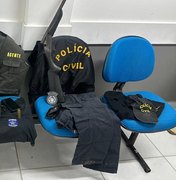 Homem é preso com espingarda, balaclavas e uniformes da polícia em União dos Palmares
