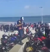 [Vídeo] Motociclistas se aglomeram em praia no Pontal de Coruripe e geram polêmica na cidade