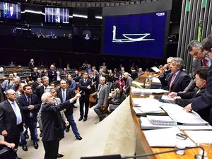 'Medidas anticorrupção' é destaque no plenário nesta terça