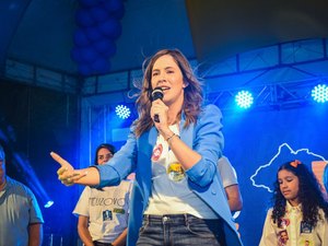 ''Juventude não é sinônimo de inexperiência'', garante Cibele Moura durante inauguração do comitê