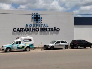 [Vídeo] Paciente faz denúncia contra Hospital Carvalho Beltrão, de Coruripe: 'Calor e mofo nas paredes'