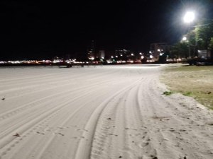 Iluminação na Praia da Avenida e entorno é reforçada para abertura do Verão 2025