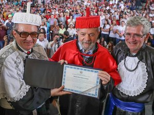 Uneal vai recorrer da decisão que anulou título de doutor concedido a Lula