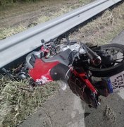 Jovem morre no dia do aniversário após acidente de moto na AL-101 Sul