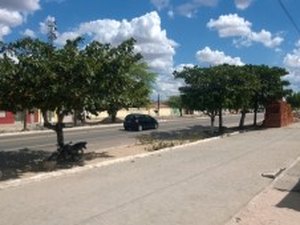 PM é acionada após adolescente de 14 anos tentar invadir a casa da mãe em Santana do Ipanema