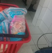 Mulheres tentam furtar supermercado no Farol 