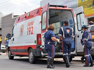 Colisão entre moto e bicicleta deixa feridos em Porto de Pedras