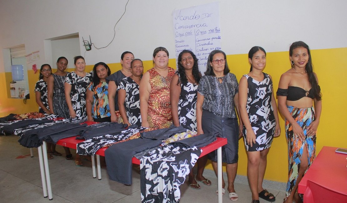 Cursos do Senar capacitam mães de estudantes matriculados em escola da Semed Penedo