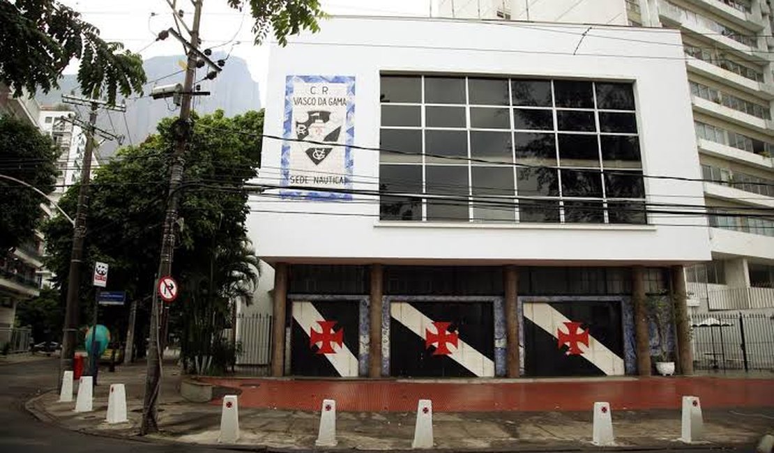 Vasco e Crefisa negociam para fechar venda do naming rights de São Januário