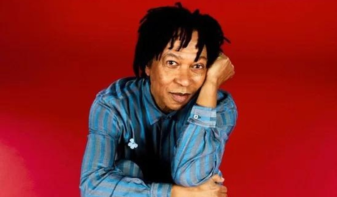 Djavan estreia nova turnê mundial com ações de solidariedade em Maceió