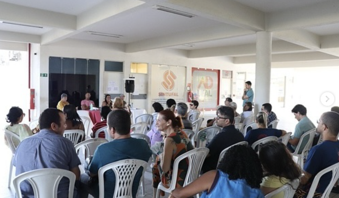 Técnicos administrativos da Ufal aderem a paralisação por cumprimento de acordos