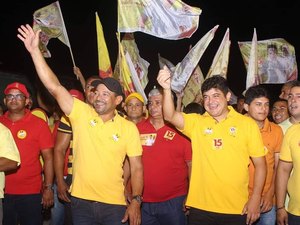 David Pedrosa, candidato a prefeito de Porto Calvo, realiza comício no conjunto Jorge Alves Cordeiro