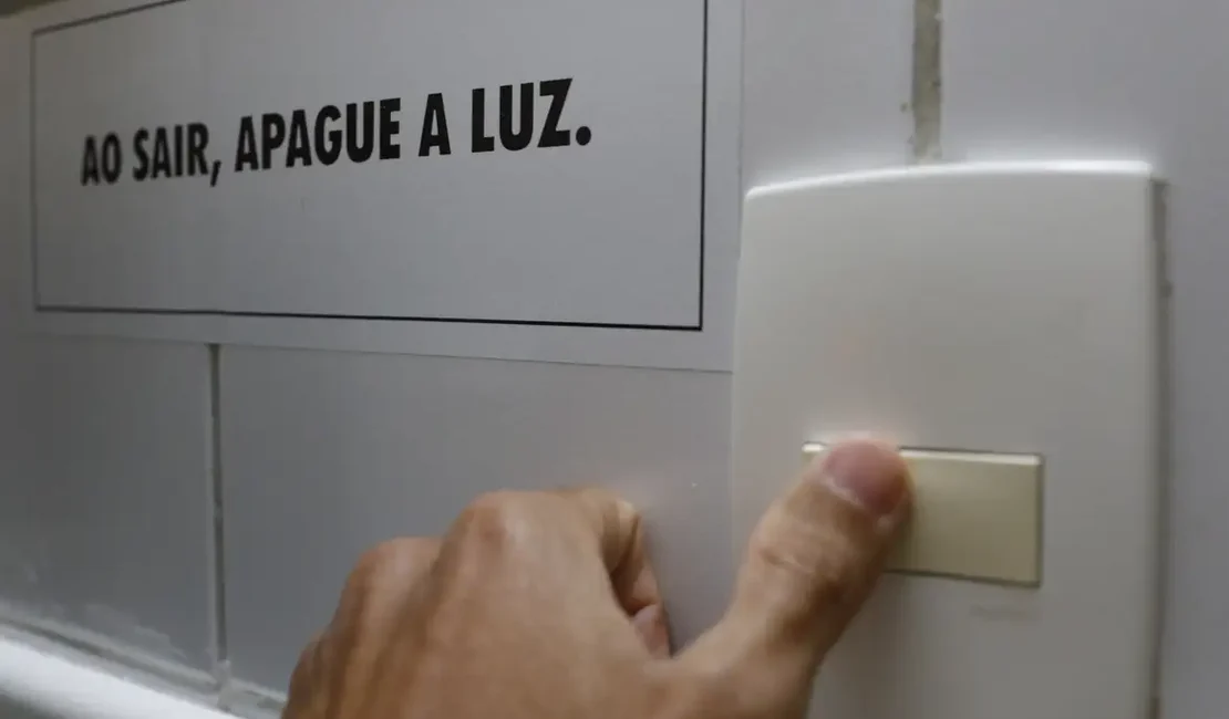 Nova tarifa social de energia elétrica passa a valer neste sábado (5)