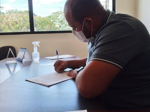 Prefeito de Matriz de Camaragibe formaliza interesse para comprar Sputnik V