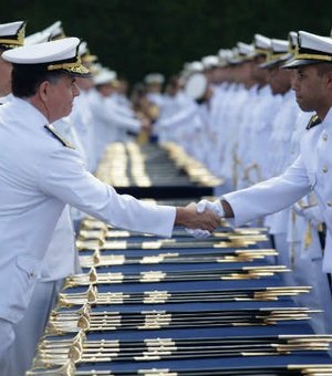 Marinha abre novo concurso com 32 vagas de nível superior