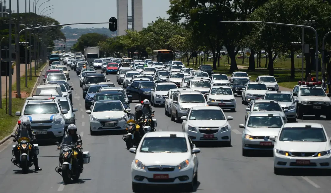Crédito para carros de aplicativo tem teto elevado para R$ 200 mil