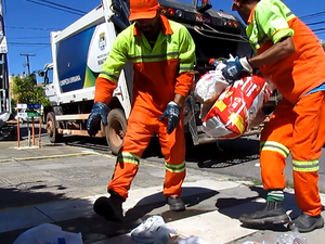 Moradores da parte alta de Maceió reclamam de acúmulo de lixo