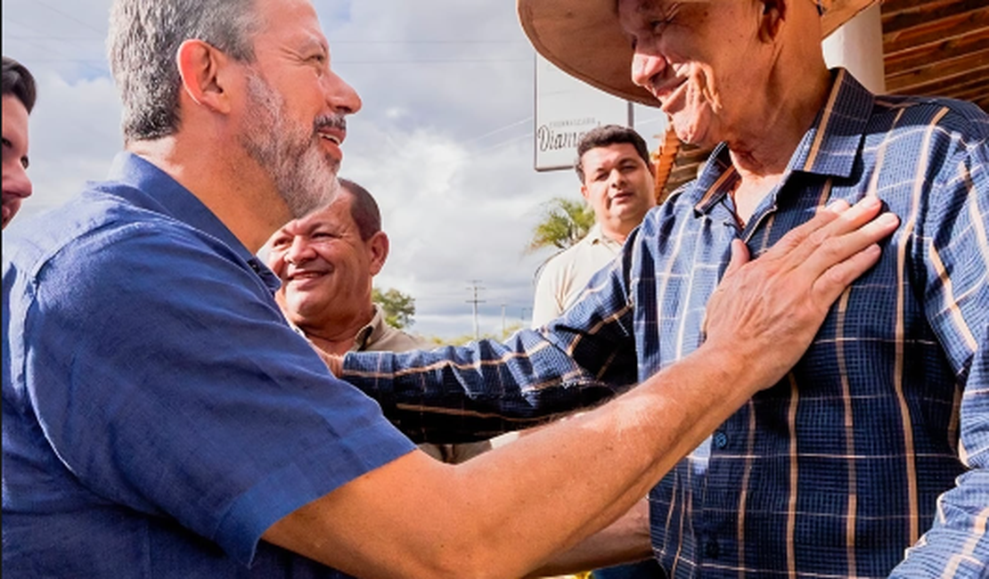 Com investimentos liderados por Arthur Lira, kits de irrigação fortalecem agricultores do Canal do Sertão