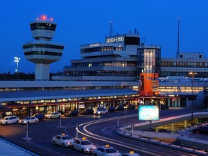  Aeroporto de Berlim é evacuado após sex toy ser confundido com explosivo