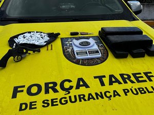 Polícia Militar apreende arma de fogo e cerca de 4,5Kg de maconha em São Sebastião