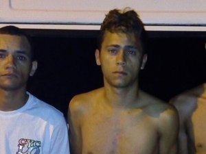 Três são presos, armas e drogas são apreendidas
