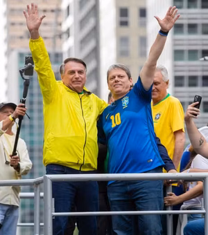 Tarcísio de Freitas defende candidatura de Bolsonaro nas eleições de 2026