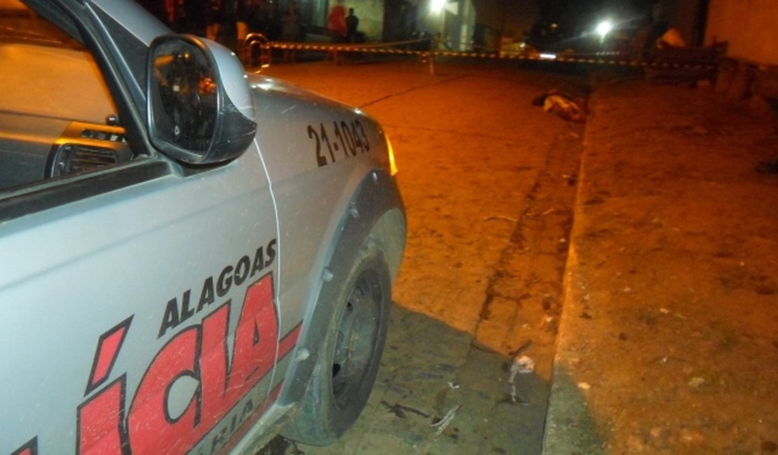 Jovem é executado com tiros na cabeça em bairro de Arapiraca