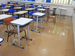 Escolas da rede estadual danificadas pelas chuvas podem antecipar recesso escolar